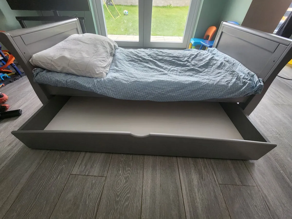 Junior bed/cot - Image 2