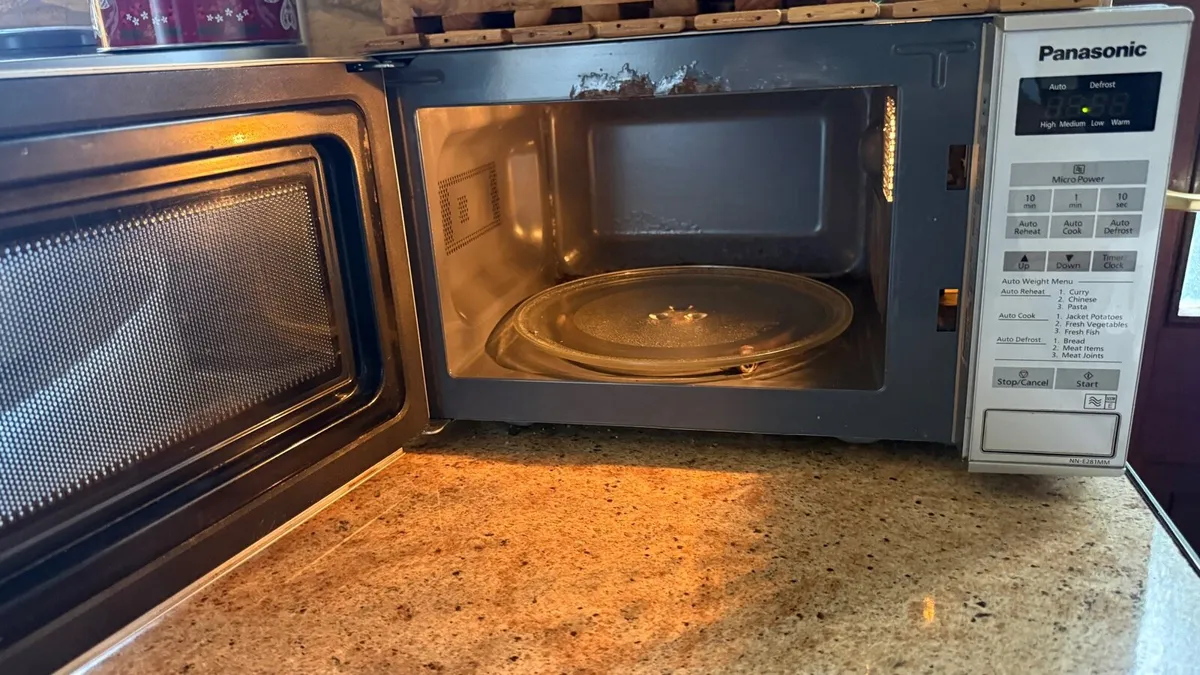 Panasonic Microwave - Image 3
