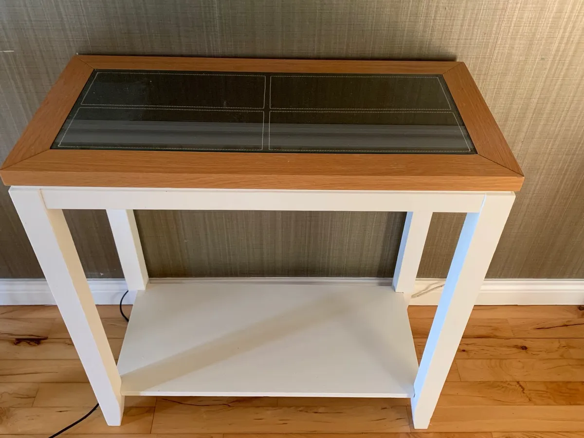 Side hall table - Image 1