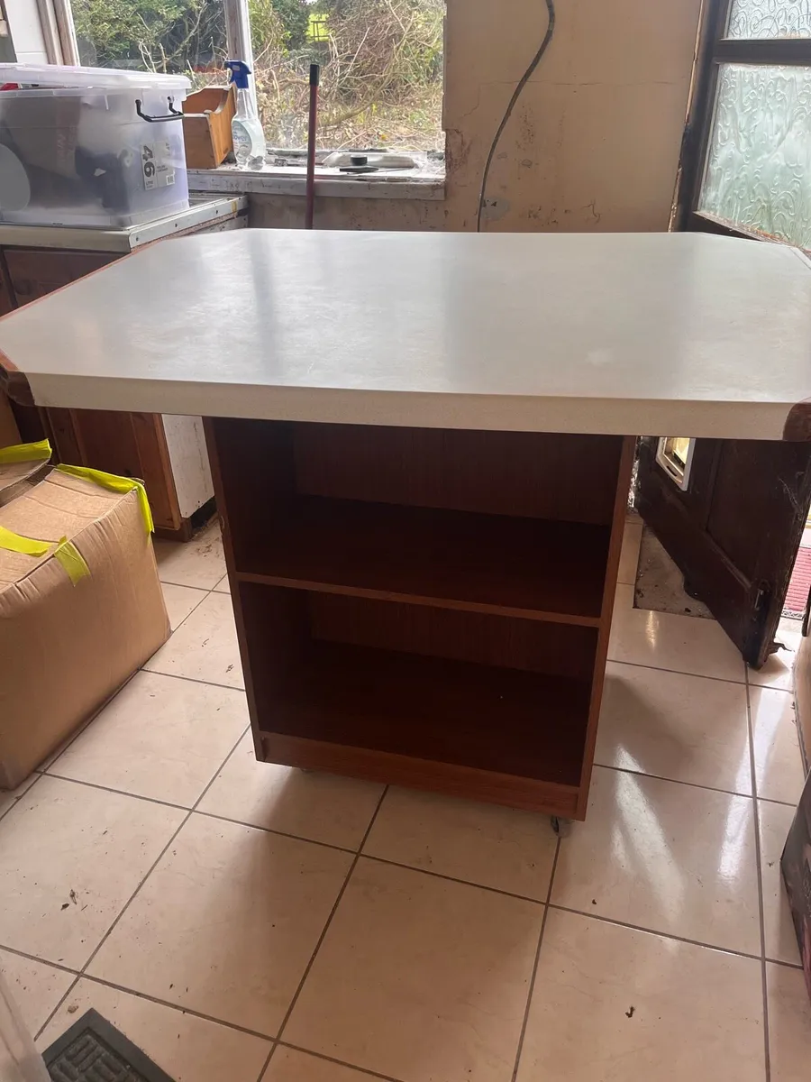 Kitchen island - Image 4