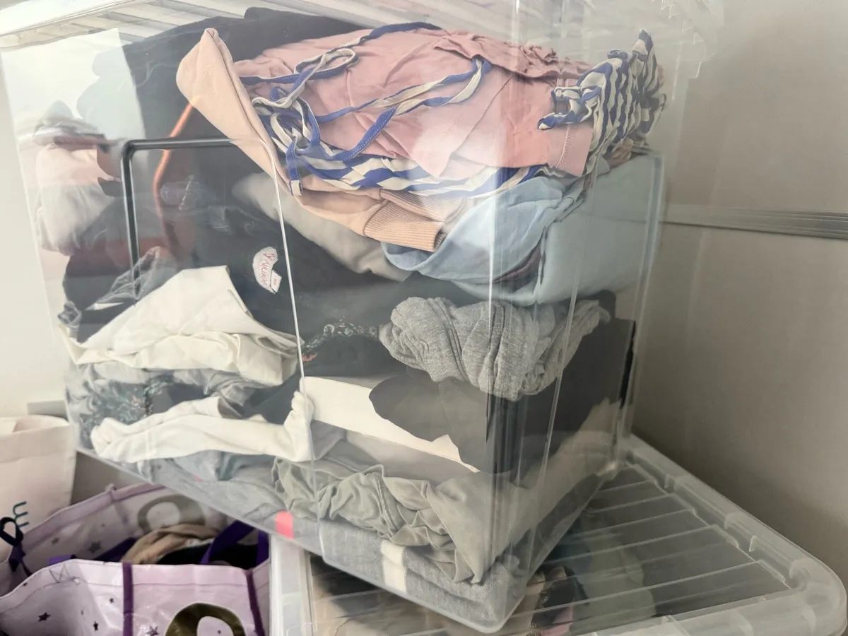 Maternity clothes bundles - Image 2
