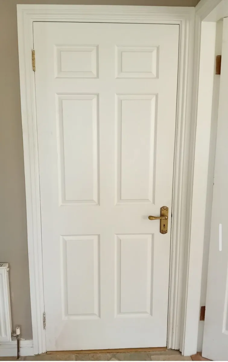 2 x White Internal Doors 80" x 32" - Image 2
