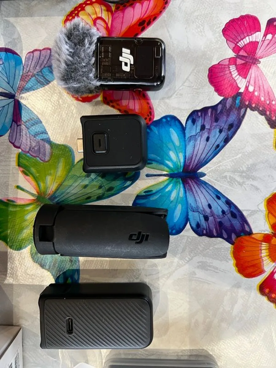 DJI Pocket 3 Creator Combo - Image 2