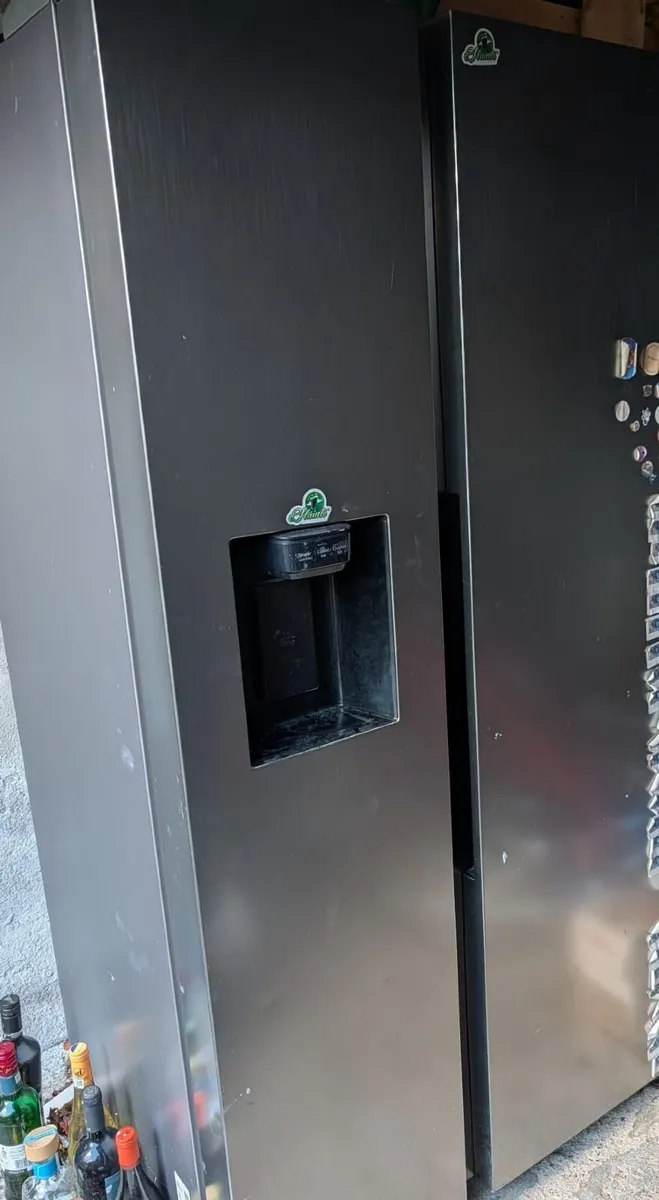 Samsung RS8000 American Fridge Freezer - €495 - Image 4