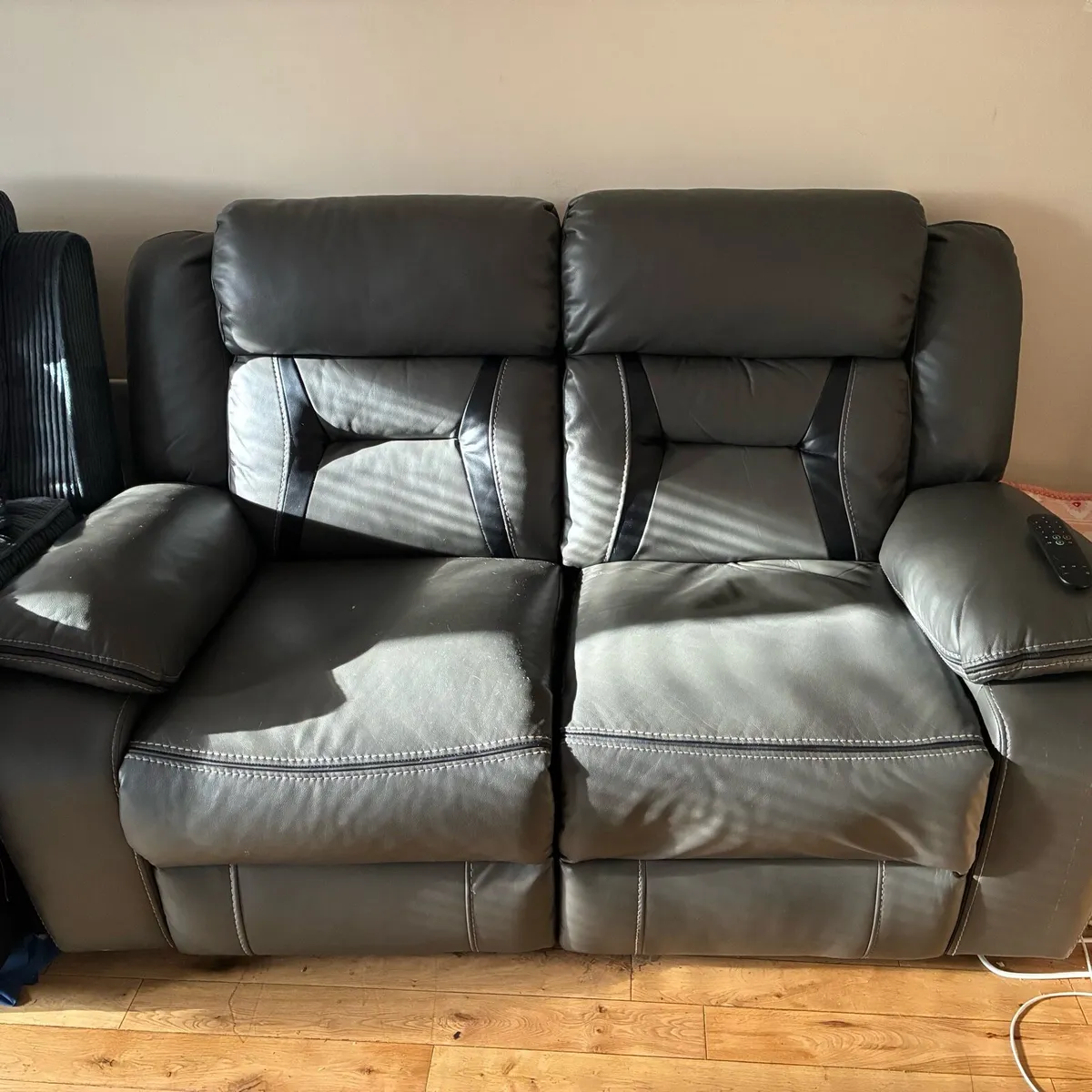 Leather recliner 3 + 2 - Image 2