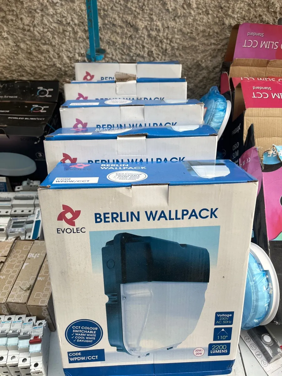 Evolec Berlin LED Wall Pack 20W/30W – New - Image 2