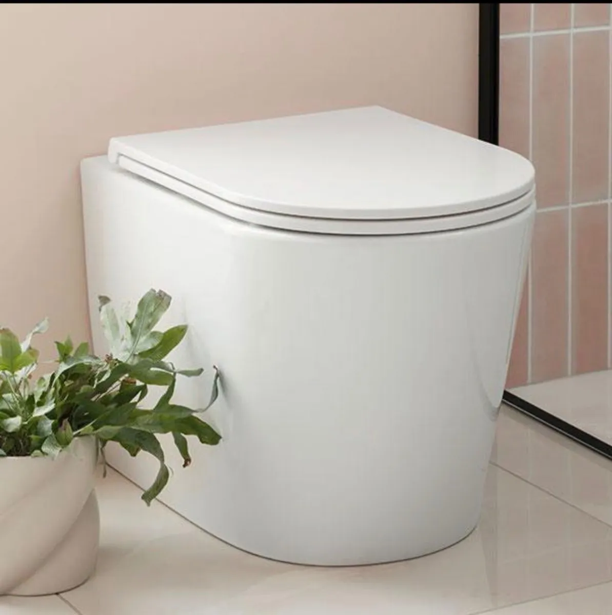 Brand New VADO Cameo Rimless Toilet & Soft-Close S - Image 1