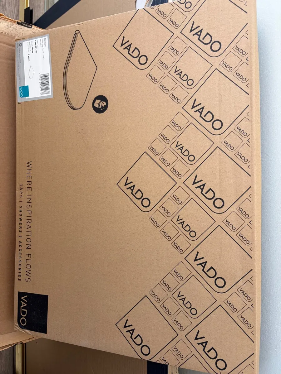 Brand New VADO Cameo Rimless Toilet & Soft-Close S - Image 4
