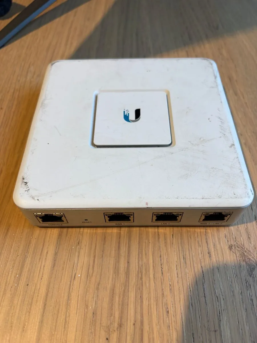 Ubiquiti UniFi Security Gateway USG, No PSU - Image 1