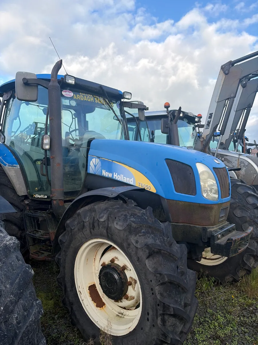New Holland T6050 - Image 2