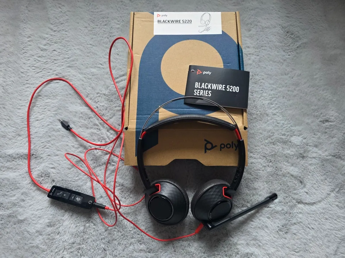 Poly Blackwire 5220 Wired USB Headset with Microph - Image 1