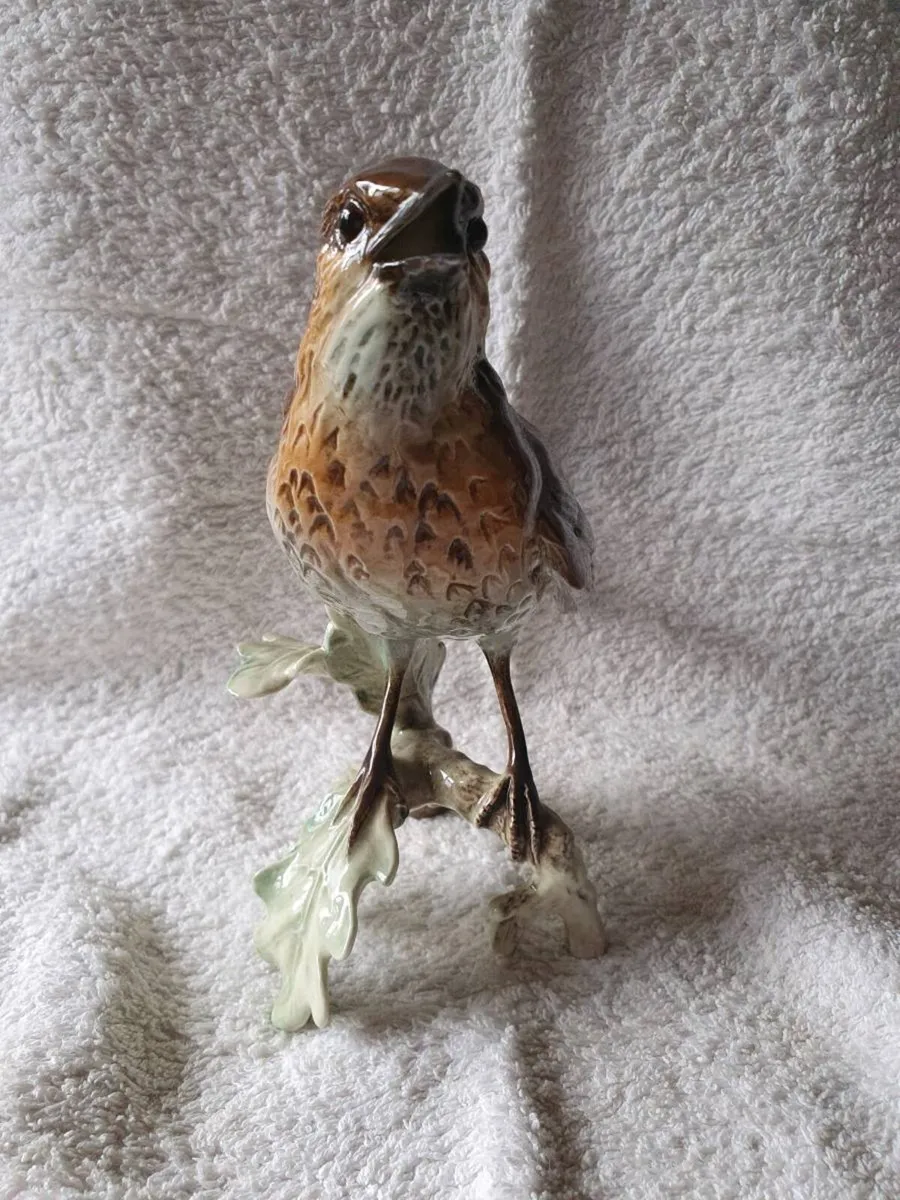 Vintage Goebel Porcelain Thrush Figurine - Image 3