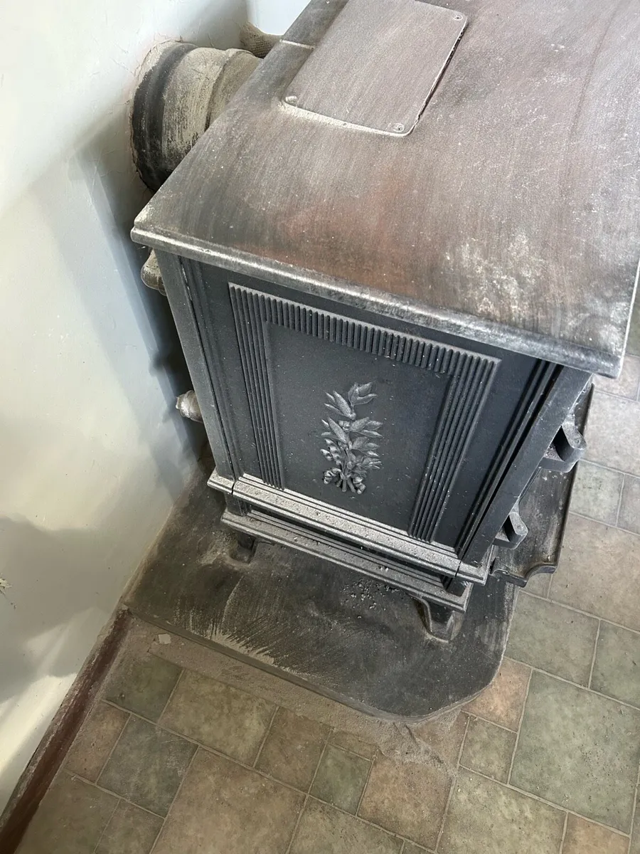 Stove- solid fuel - Image 4
