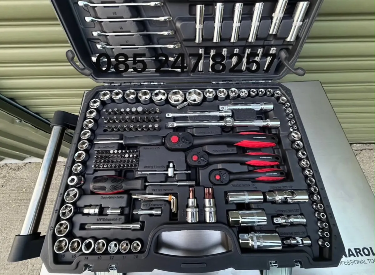 Brand New 231 Pc 1/2” 3/8” & 1/4” Socket Set - Image 2