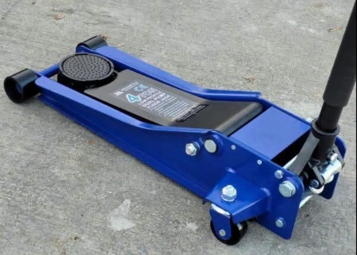 Brand New 4 Ton Low Profile Floor Jack - Image 4