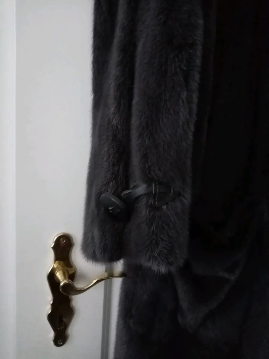 blue mink für coat - Image 4