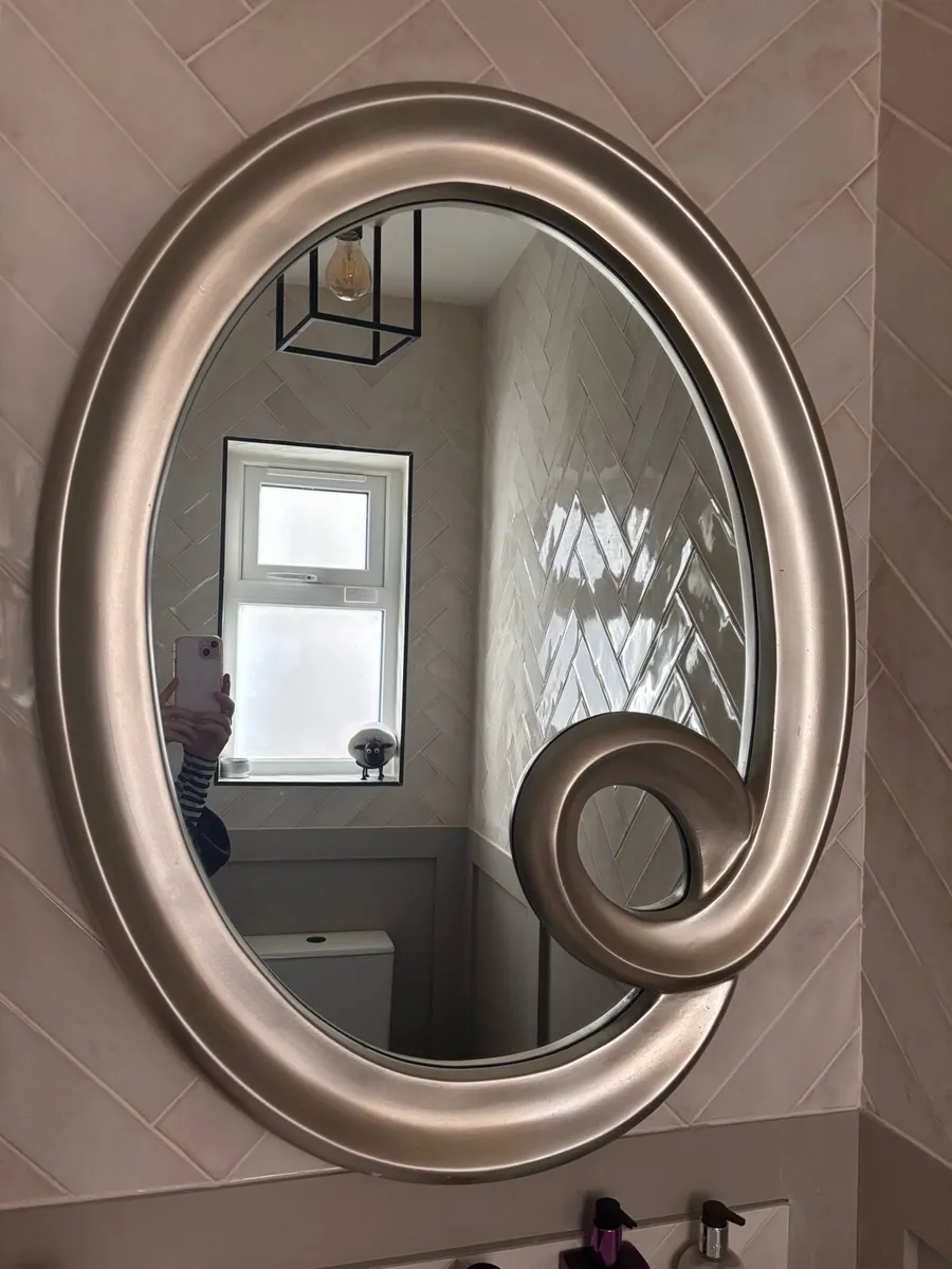 Large Oval Swirl Mirror – Champagne Silver - Image 1