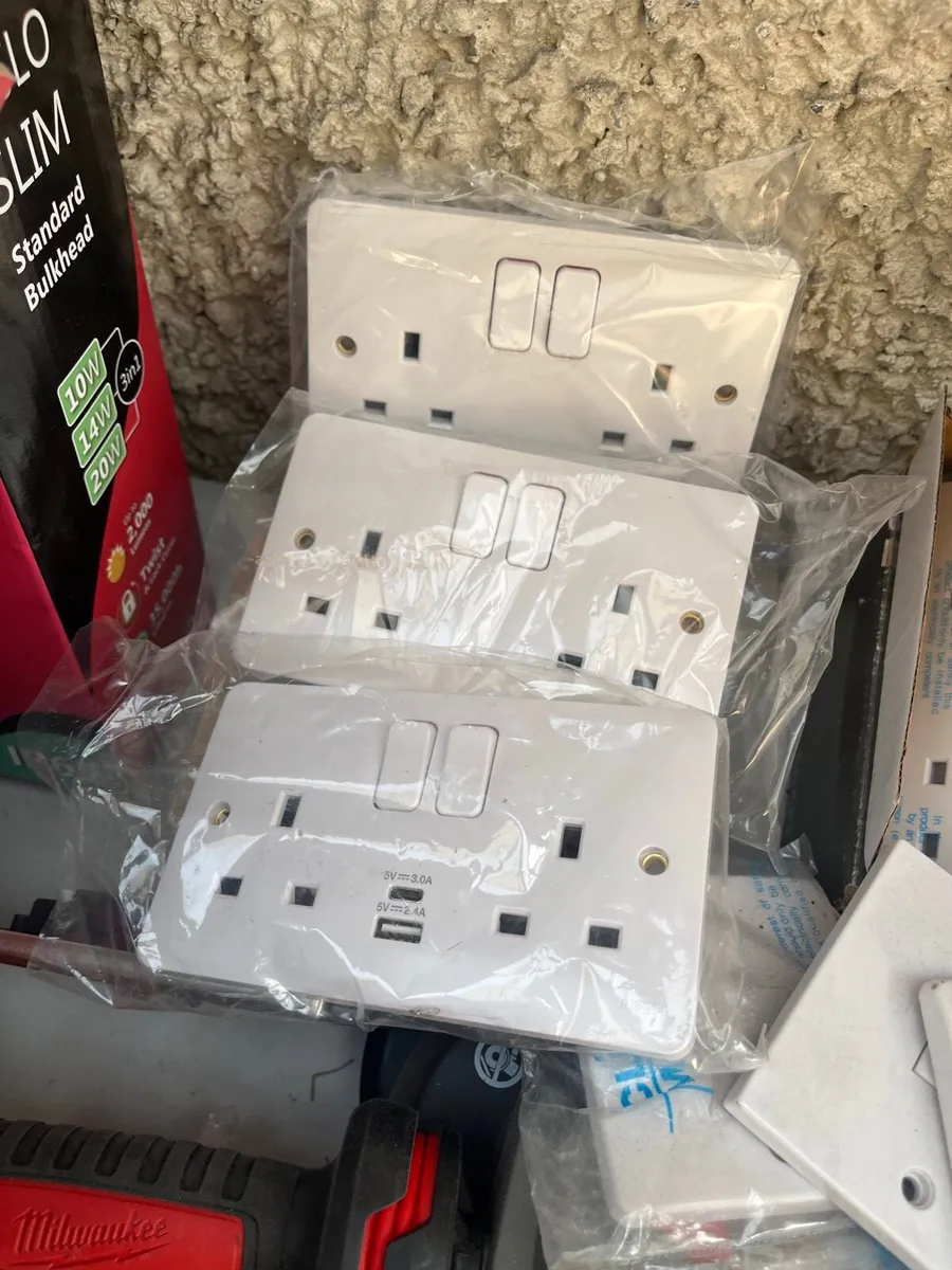 Hager White Sockets, Switches & FCUs – New Boxed - Image 2