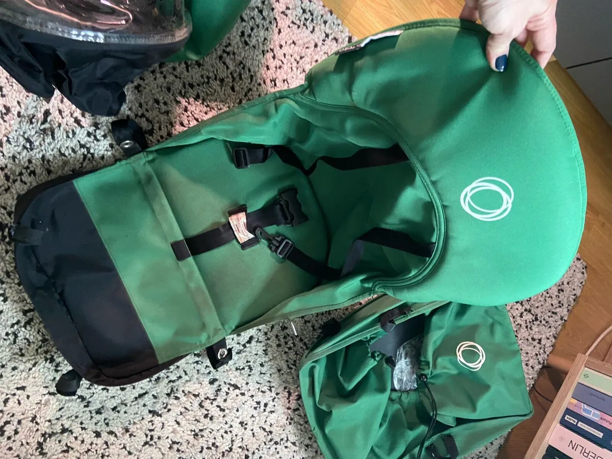 Bugaboo Gecko Green with Accessories - Image 4
