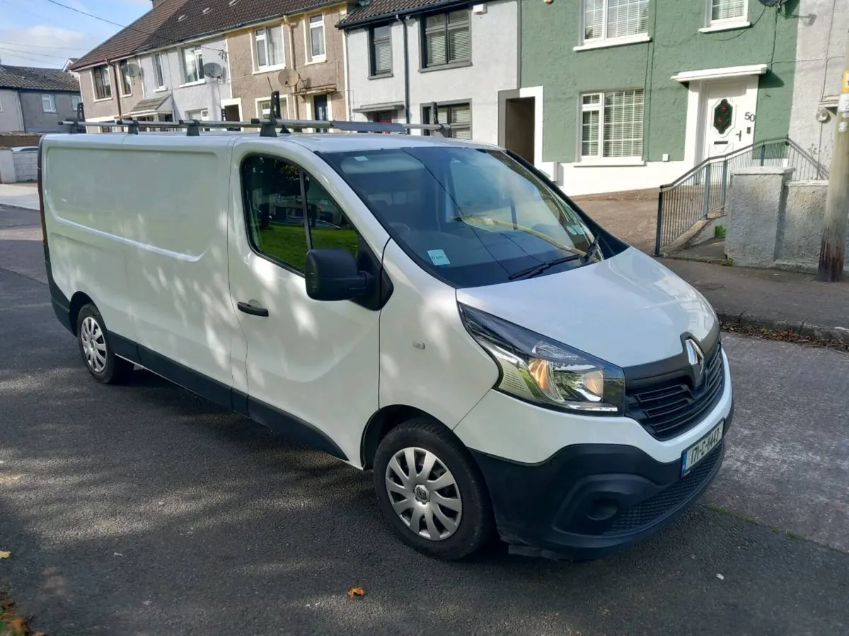 171 Renualt Traffic LWB  CVRT 06/27 Tax 04/27 - Image 1