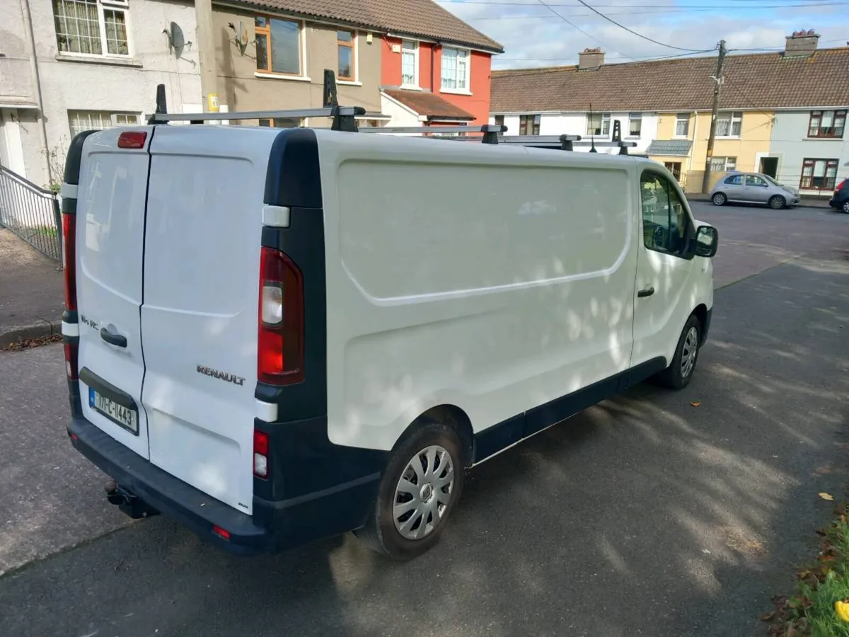171 Renualt Traffic LWB  CVRT 06/27 Tax 04/27 - Image 4