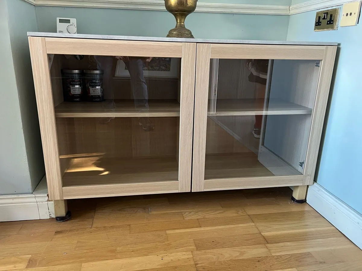 Living room unit - Image 1