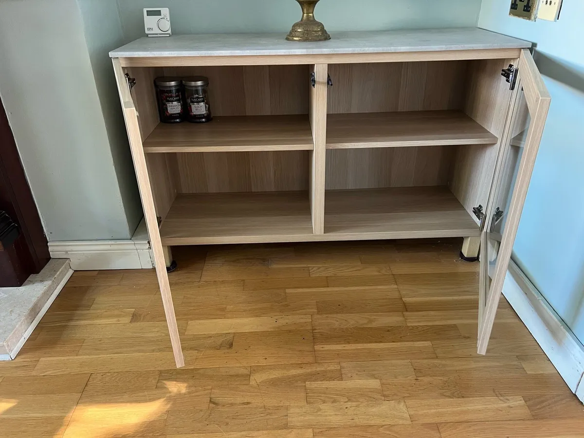 Living room unit - Image 2