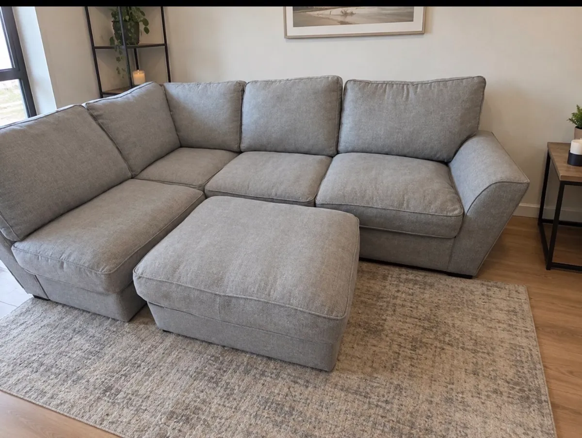 L shaped grey corner sofa couch with footstool - Image 1