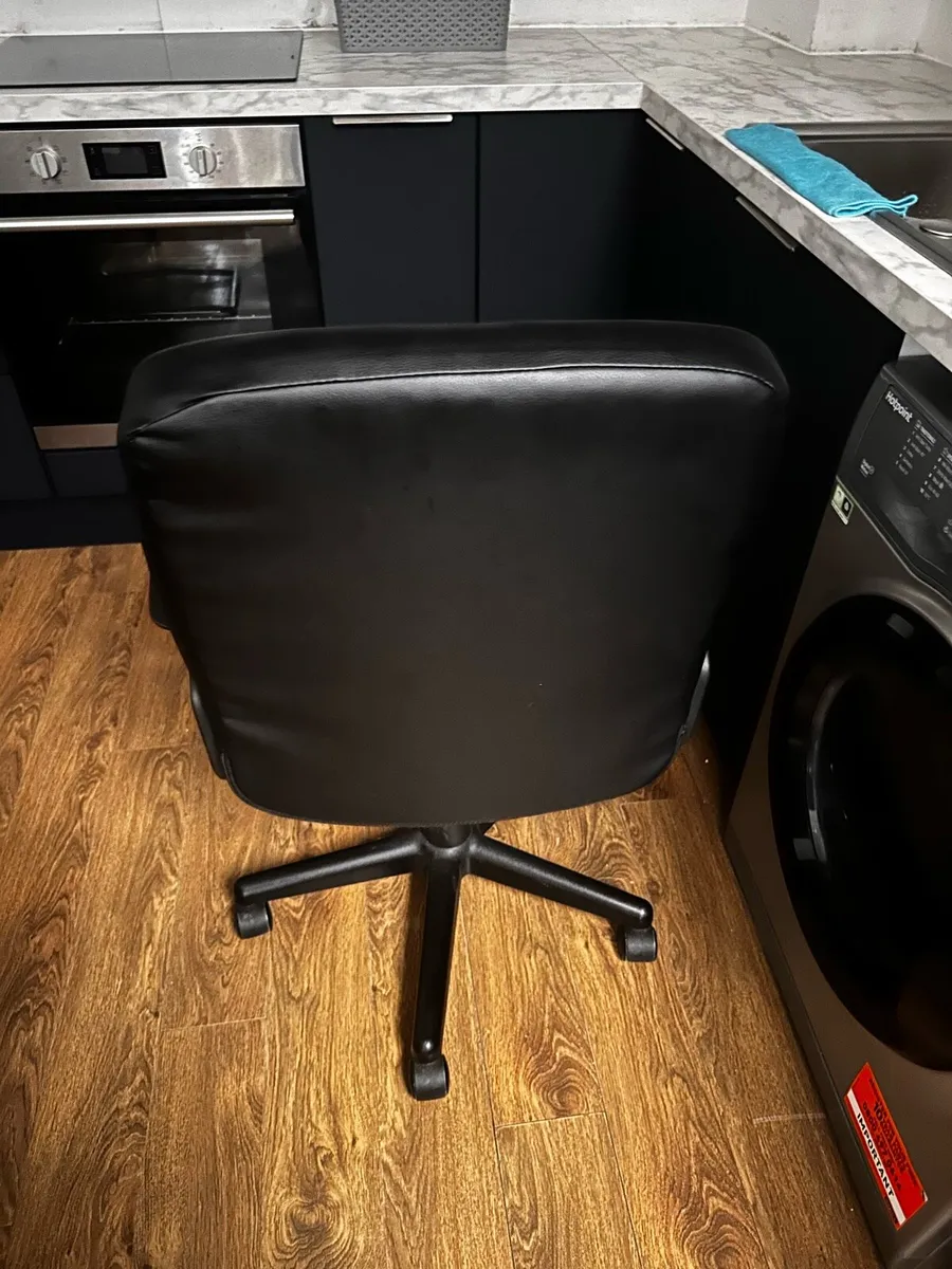 Office chair - Image 2