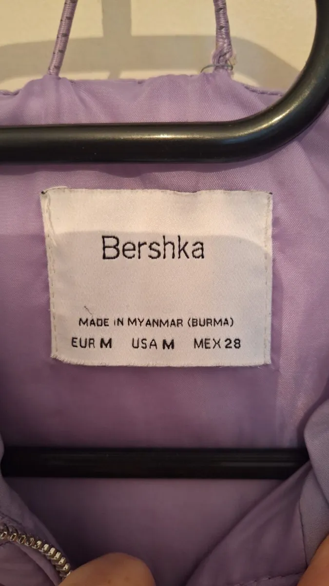 Ladies Lilac Puffer Jacket - Image 3