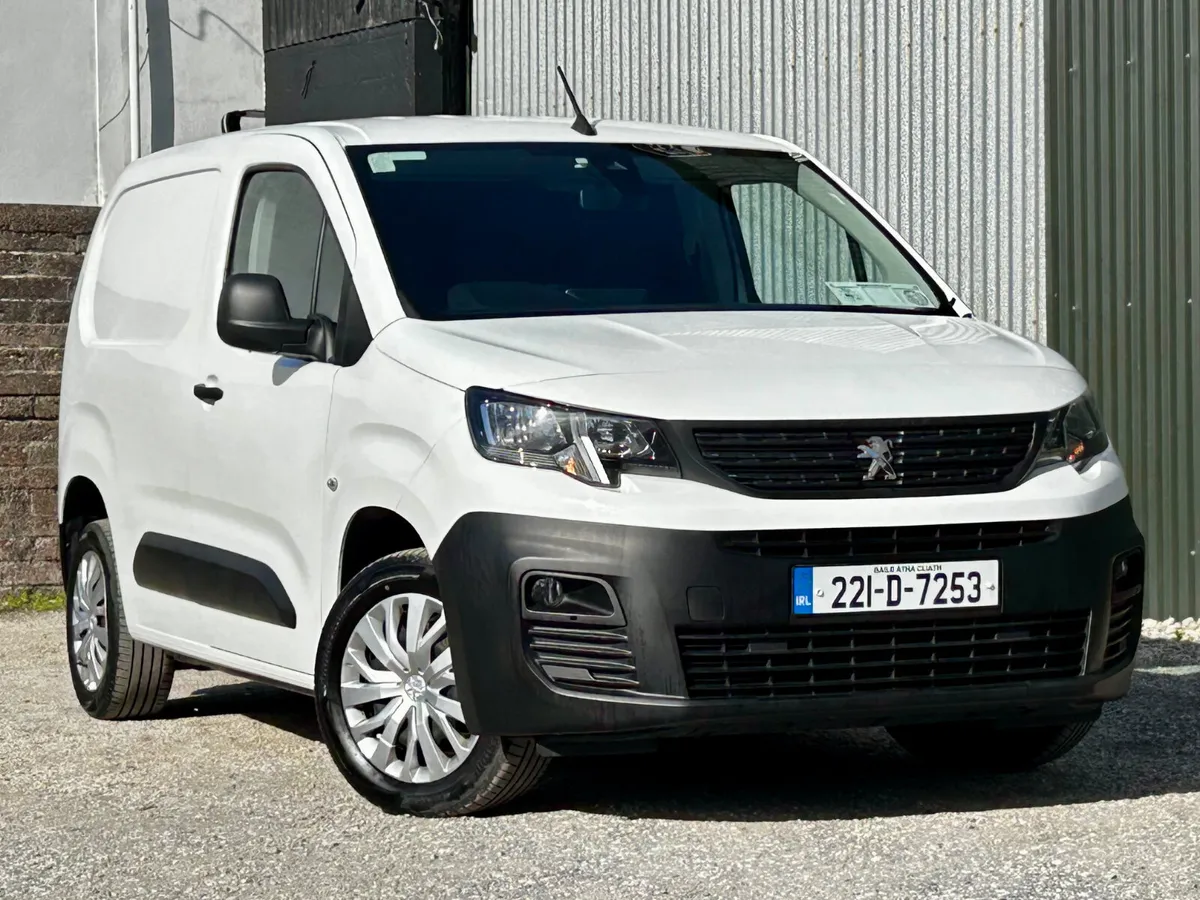 Peugeot Partner 2022 high spec immaculate - Image 1