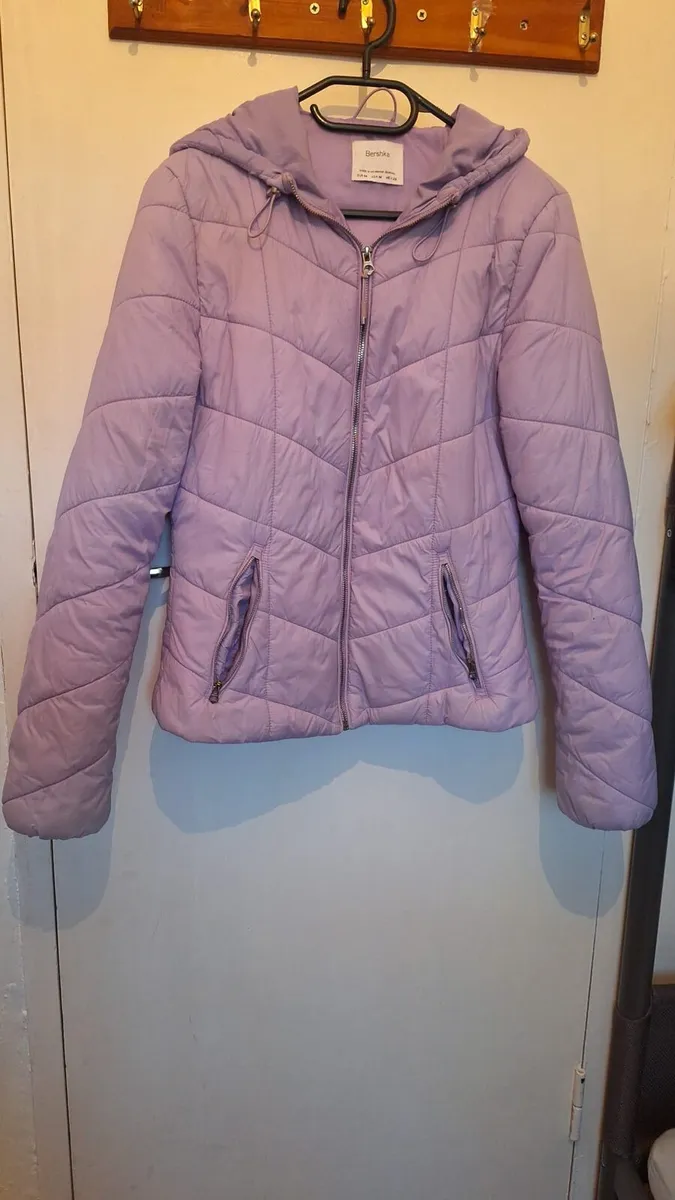 Ladies Lilac Puffer Jacket - Image 1