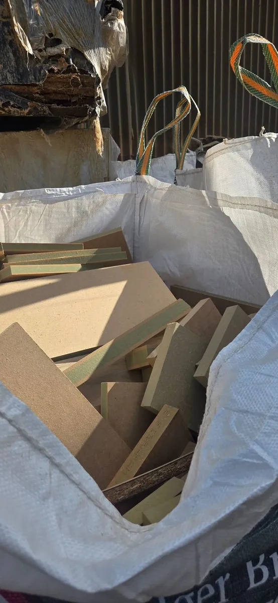 Timber off cuts - Image 2