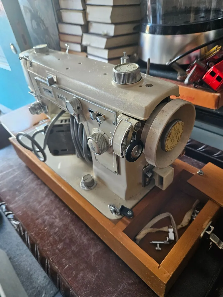 Vintage Brother Sewing Machine - Image 3