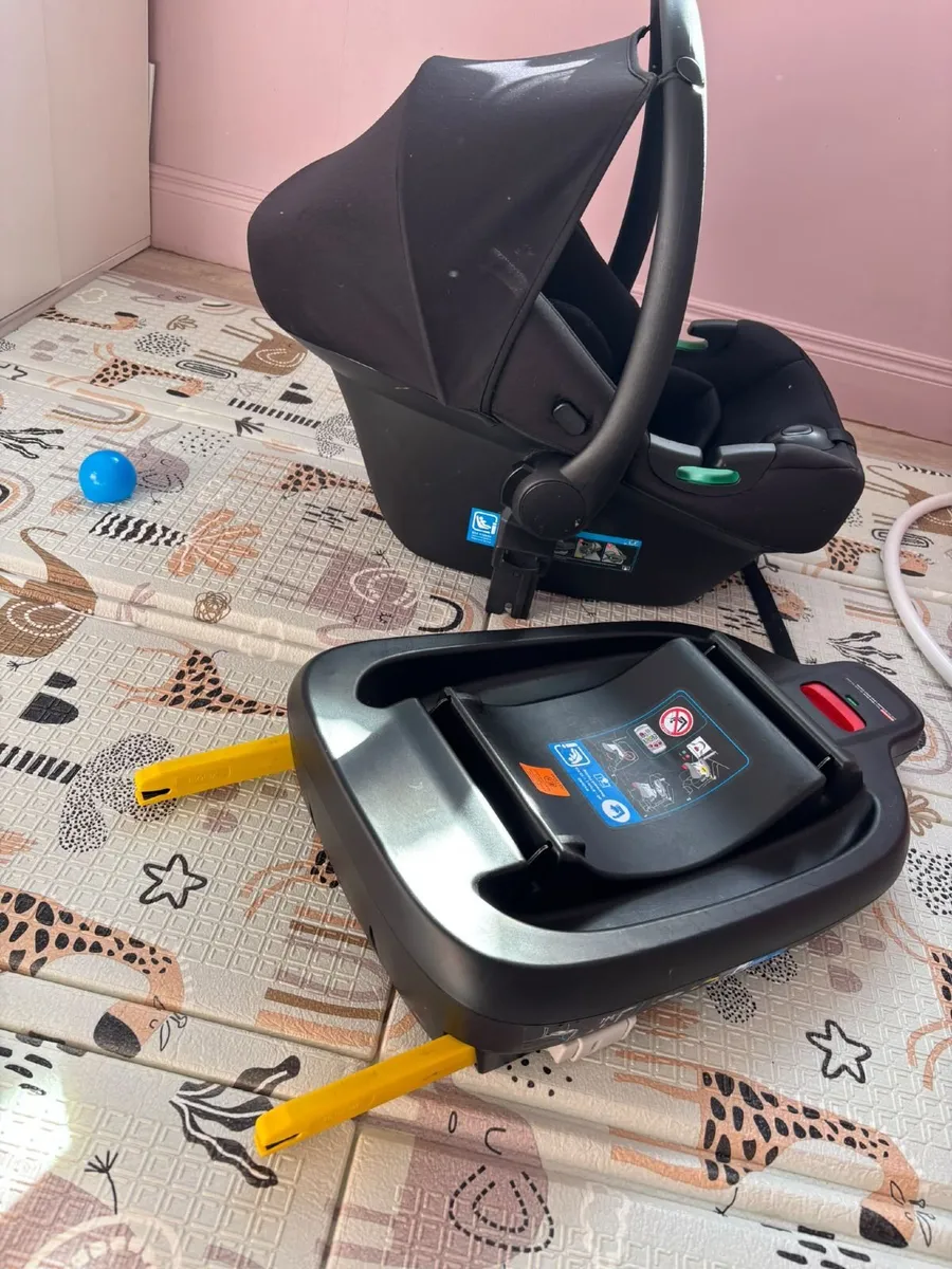 Car seat - Image 3