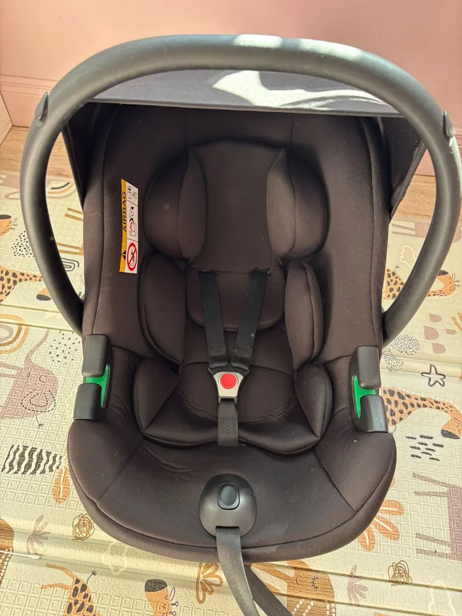 Car seat - Image 2