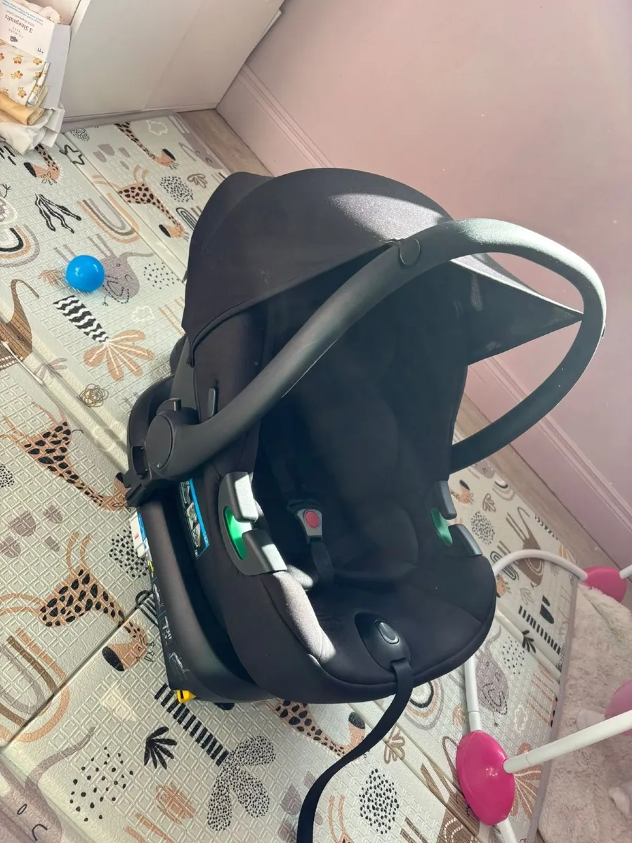 Car seat - Image 4