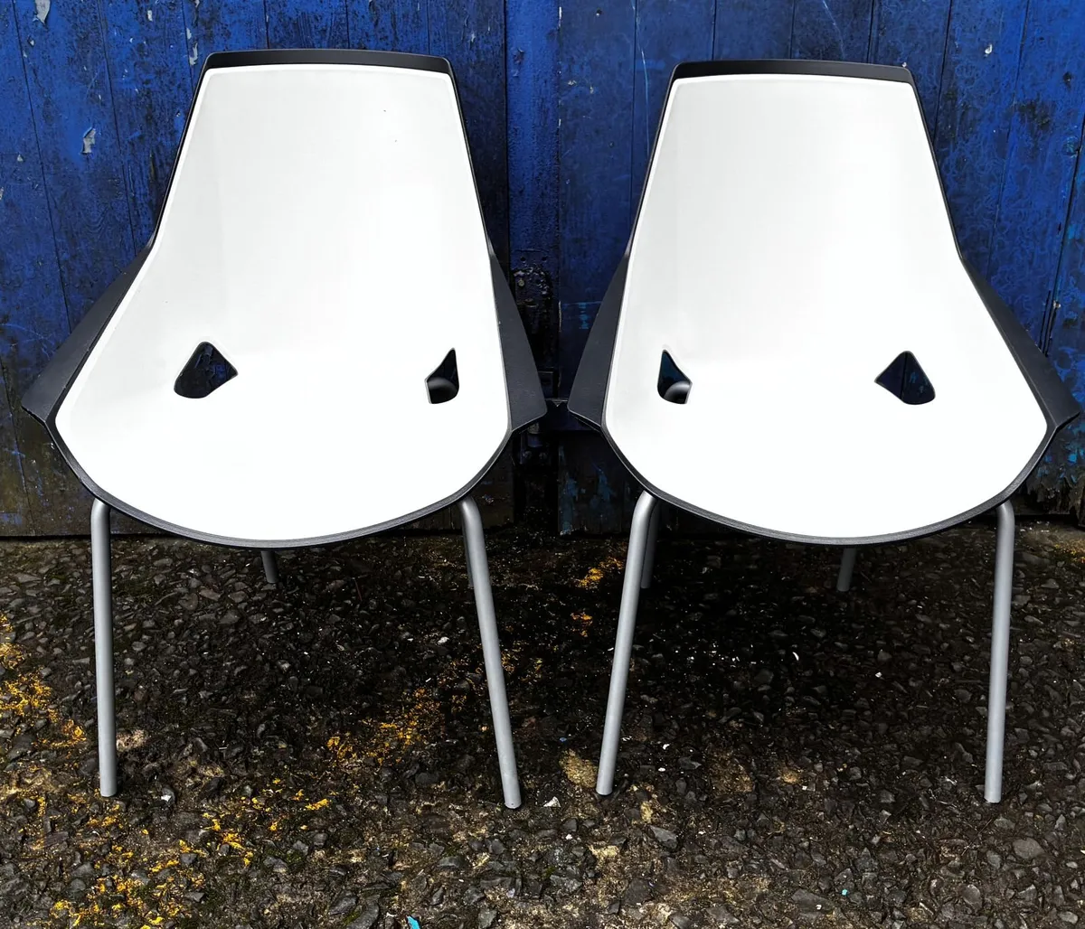 STACKING CHAIRS - Actiu Viva. £45 Each - Image 4
