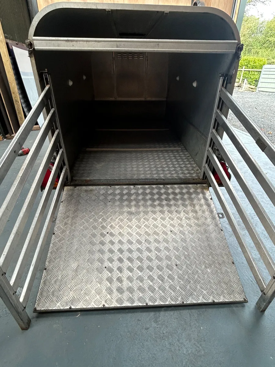 Ifor Williams P7e Livestock Trailer - Image 2
