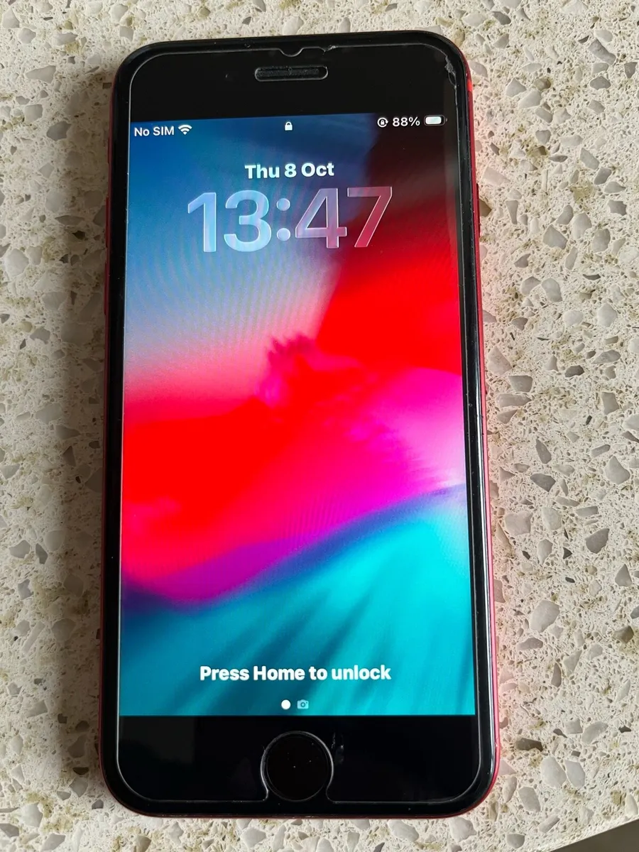 iPhone SE   64GB - Image 3