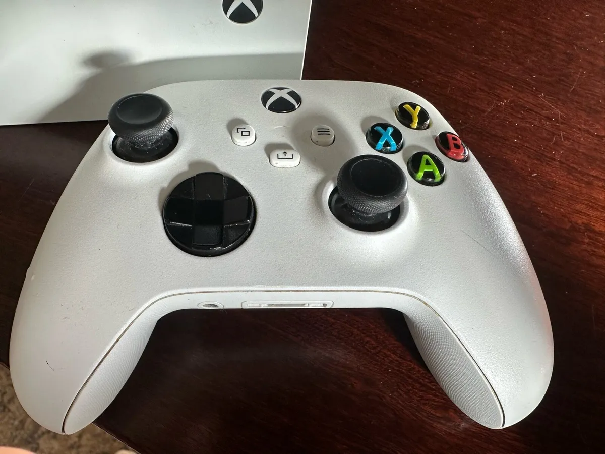 Xbox Series S - Image 2