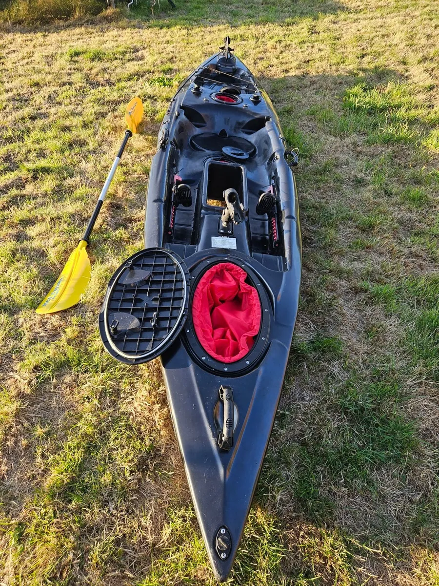 MCG Kayaks - 4m Fishing Kayak with Rudder & Seat - Image 3