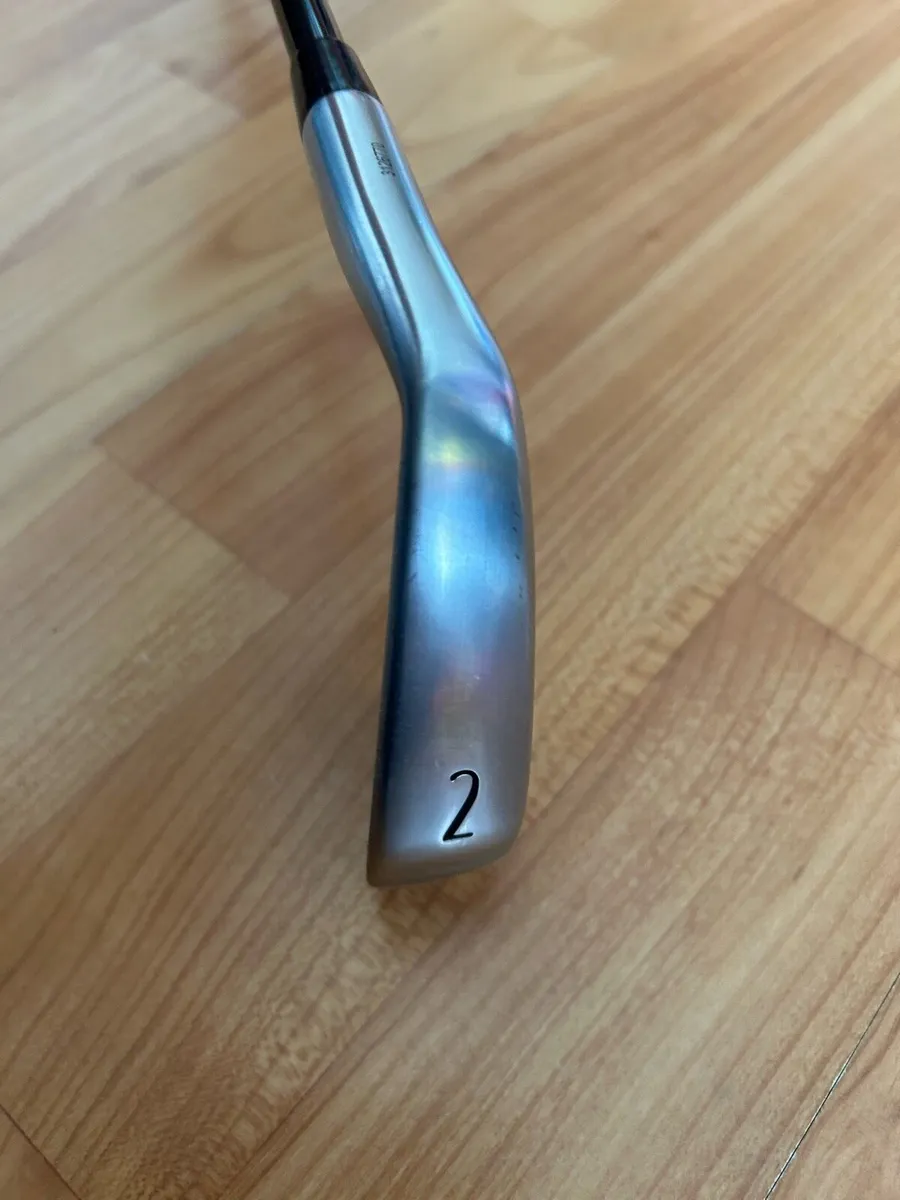 Titleist T250U 2 iron - Image 2