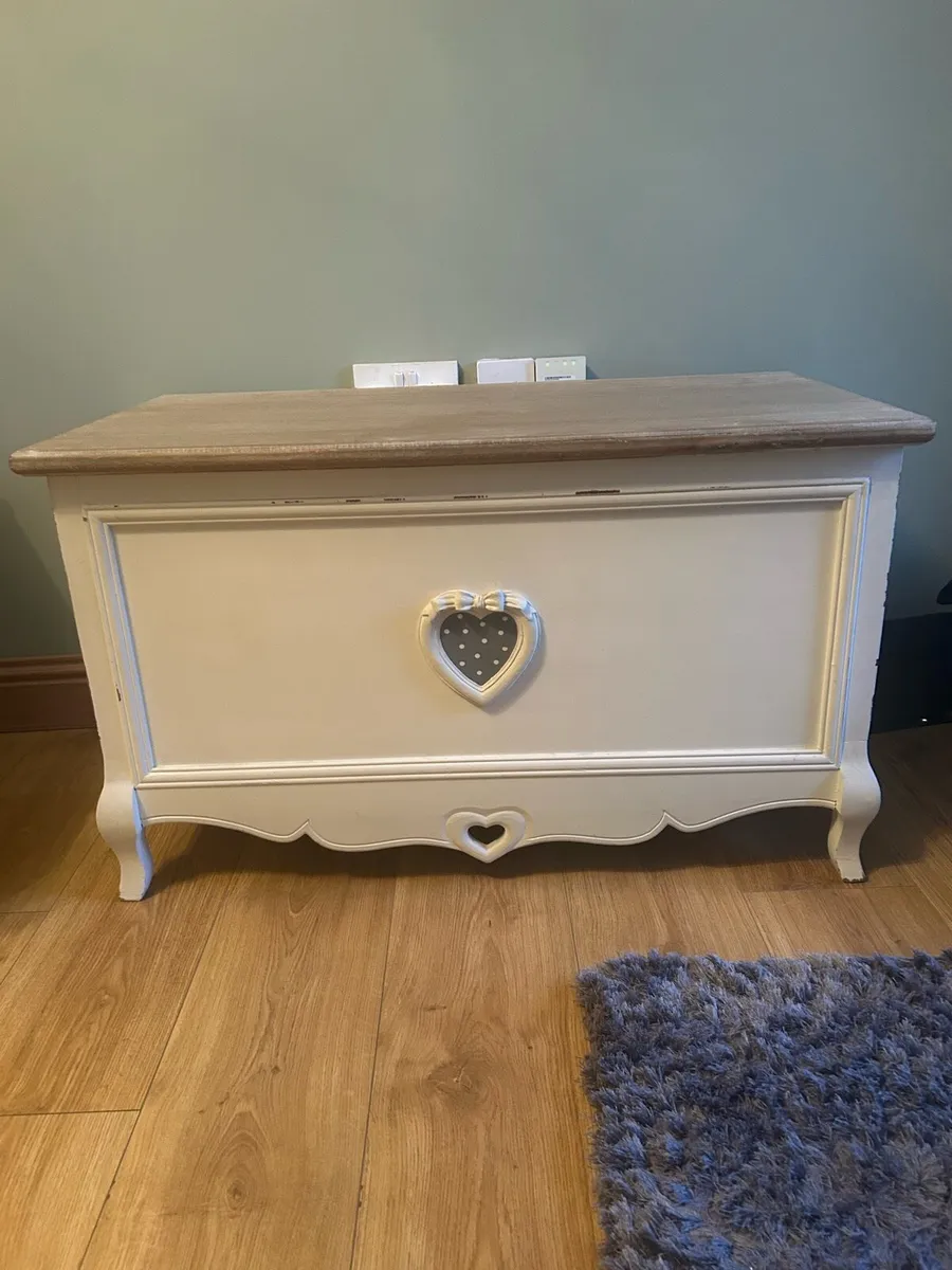 Hall table and storage box - Image 2