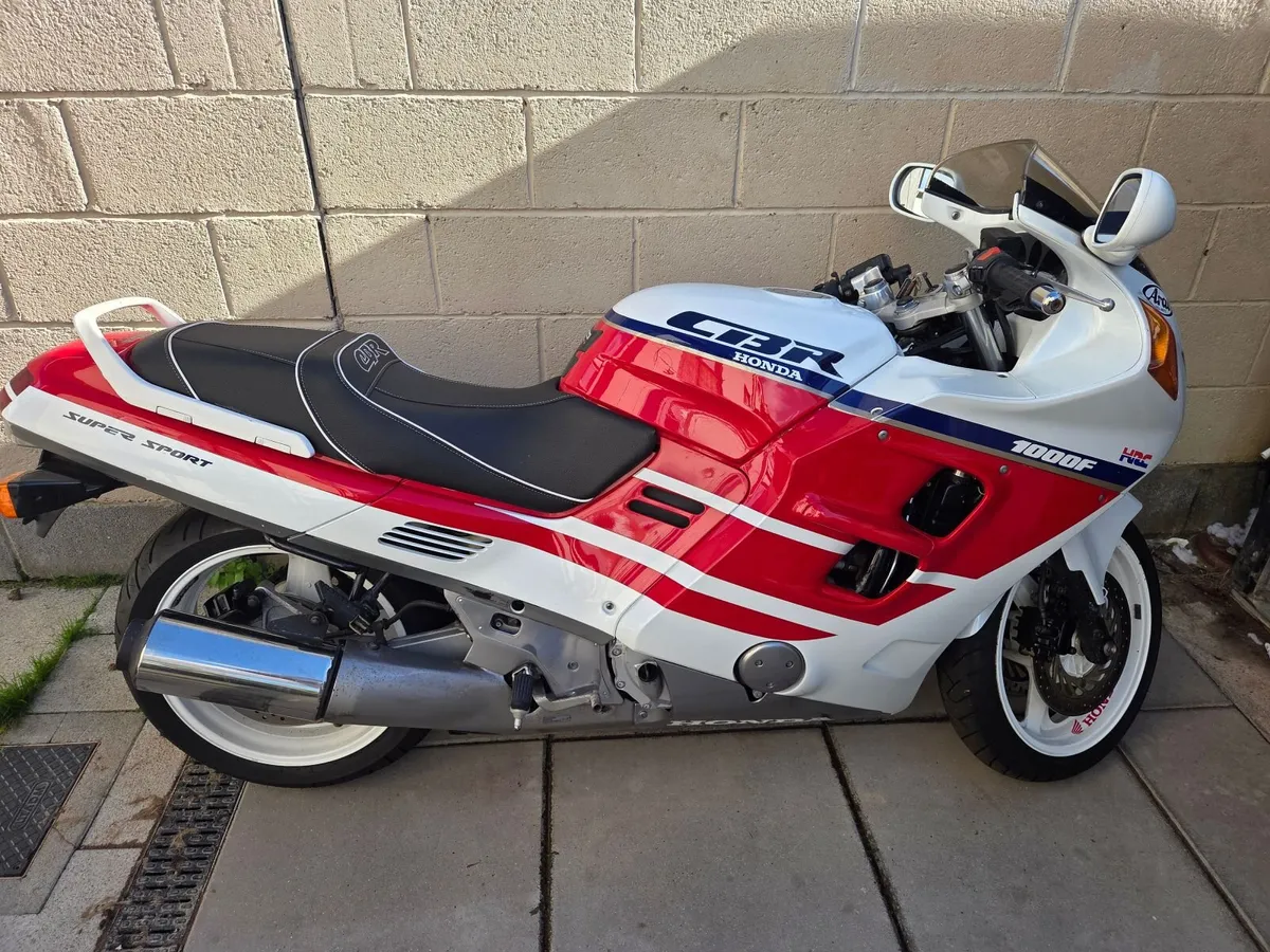 honda 1000f Moterbike - Image 1