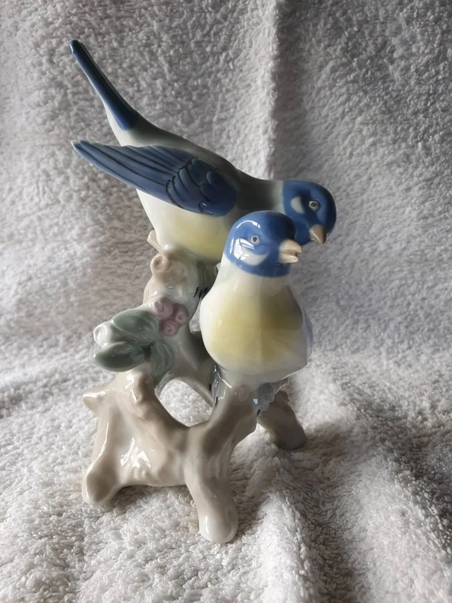 Vintage Bluebirds Figurine - Image 3