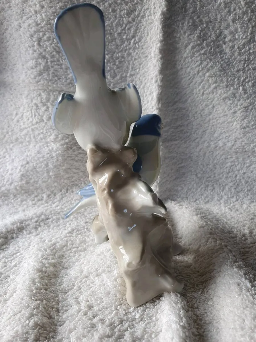Vintage Bluebirds Figurine - Image 4