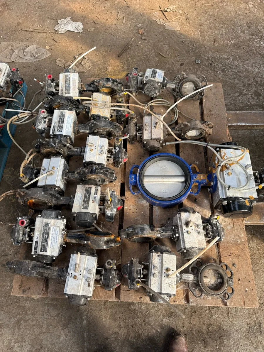 Butterfly valves complete with actuators - Image 1