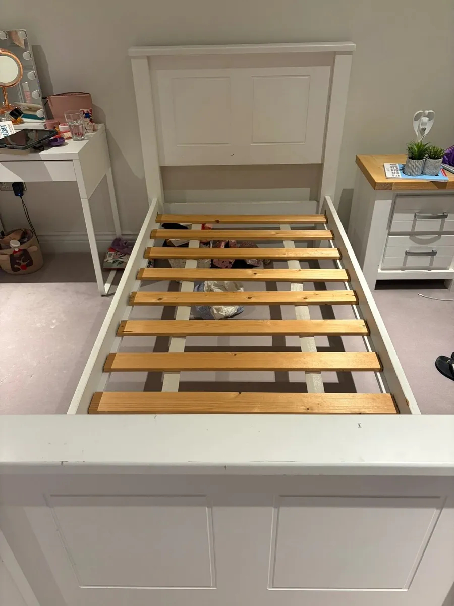 Bedframe - Image 1