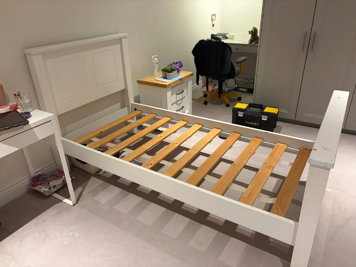 Bedframe - Image 2